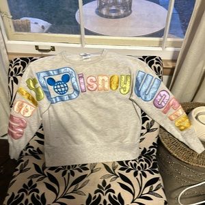 Disney World Disney parks crew neck sweatshirt sz XS